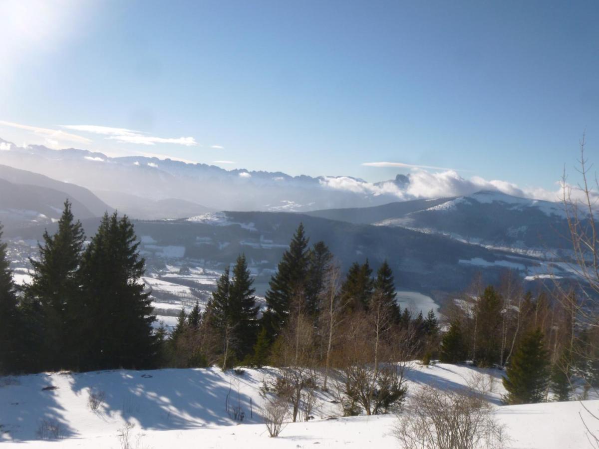 Ferienwohnung Studio Entier Au Calme Avec Vue Panoramique Exceptionelle A 1500M Comboursiere Exterior foto